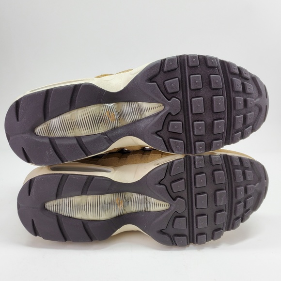 Nike Air Max 95 Premium Suede Canvas - Picture 4 of 8